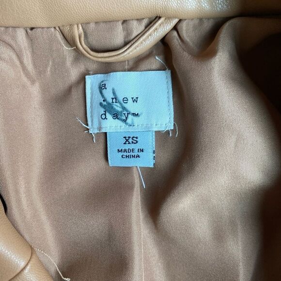 A New Day Vegan Leather Blazer Jacket Size XS NWOT - Picture 6 of 6